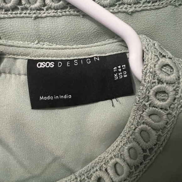 ASOS DESIGN Embroidered dress - Picture 3 of 4